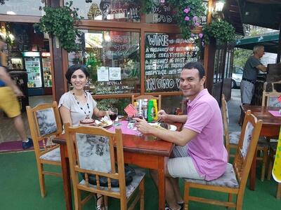 100% Family restaurant